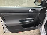 Volkswagen Golf Variant (2011) 2,0TDi STYLE nez. rezervace - náhled 25