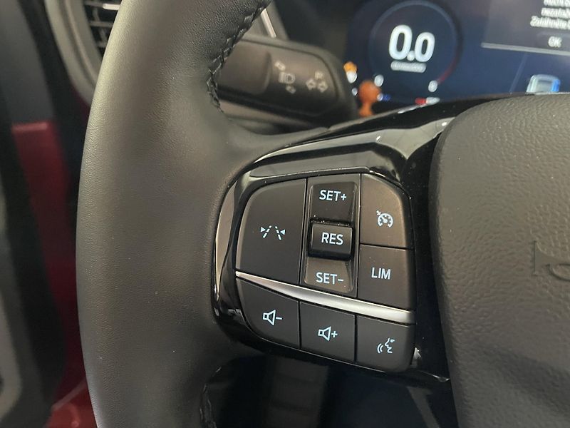 Ford Kuga (2024) Titanium 1.5 EcoBoost 110kW - fotka 15 z 30