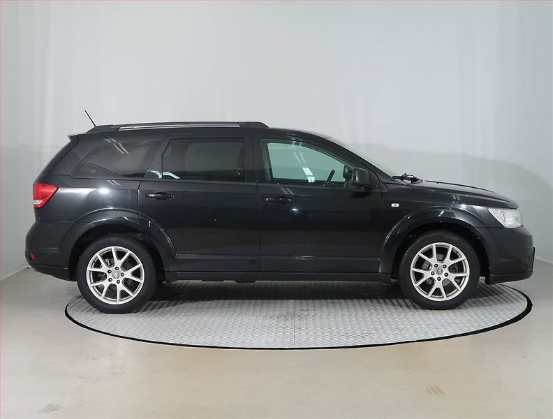 Fiat Freemont (2011) 2.0 MultiJet, 7 míst, Tempomat - fotka 6 z 17