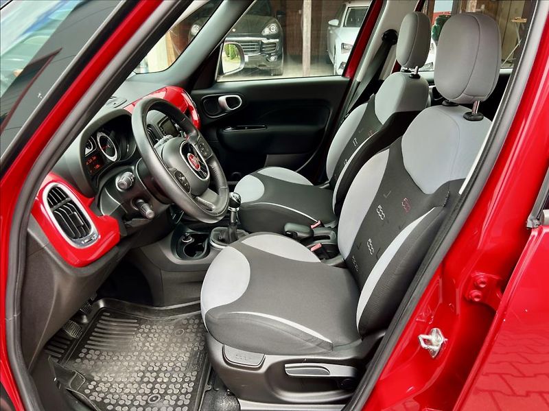 Fiat 500L 1,6 JTD  LIVING - klima -ALU - fotka 10 z 36