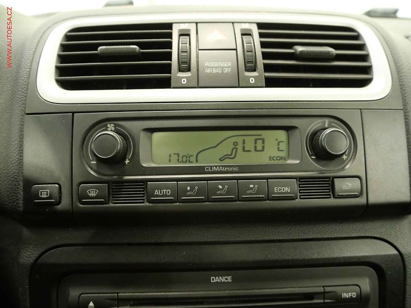 Škoda Roomster (2006) 1.4i, Panor, AC - fotka 15 z 19