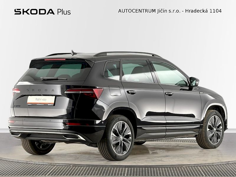 Škoda Karoq (2025) DSG 2.0TDI 110kW 4x4 SportLine - fotka 2 z 33
