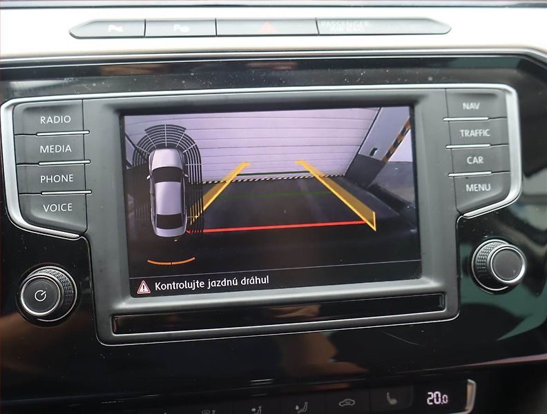 Volkswagen Passat (2015) 1.8 TSI, Automat, Serv.kniha - fotka 24 z 24