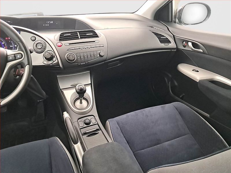 Honda Civic (2008) 1.8 i, Park. senzory - fotka 8 z 16
