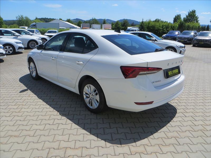 Škoda Octavia 1,5 TSI 110kW Ambition ČR - fotka 5 z 22