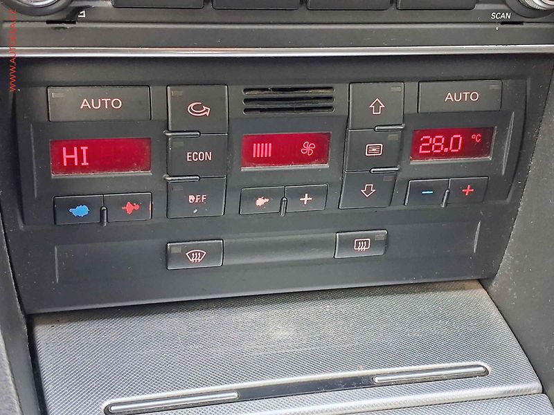 Audi A4 (2008) 2.0 TDi Quattro, Klima - fotka 13 z 15