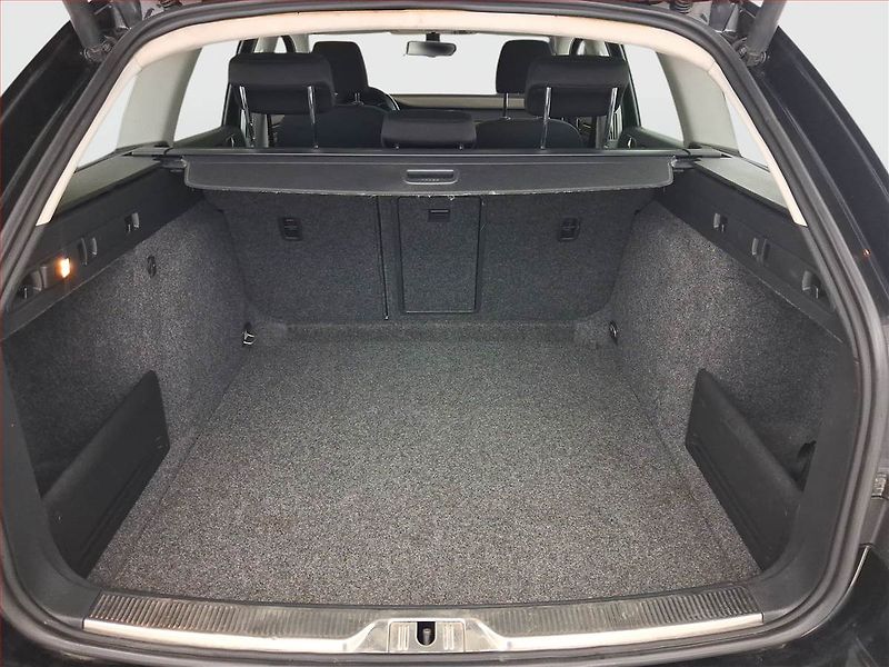 Škoda Superb (2013) Elegance 2.0 TDI, 4X4 - fotka 14 z 16