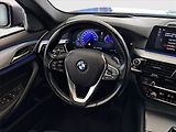 BMW Řada 5 (2017) Sport Line 530d xDrive, 4X4 - náhled 17