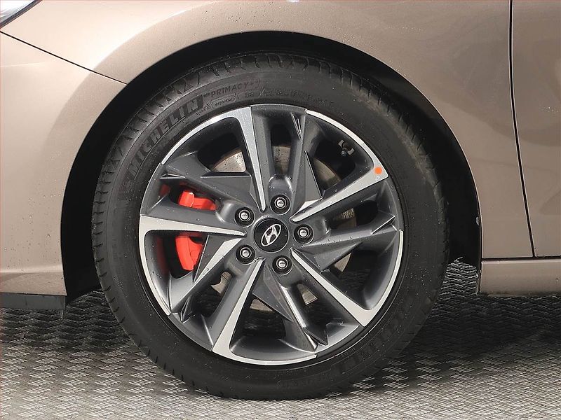 Hyundai i30 (2021) 1.5 T-GDI MHEV, Serv.kniha - fotka 14 z 17