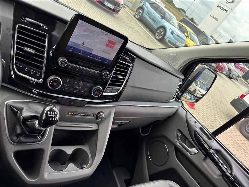 Ford Tourneo Custom 2,0 mHEV 136kW Titanium X L2 - fotka 45 z 45