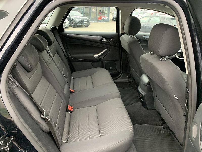 Ford Mondeo 2.0TDCi KLIMA ALU PŮVOD ČR - fotka 30 z 43