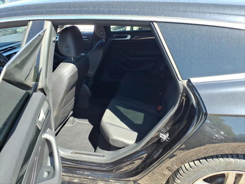 Volkswagen Arteon 2,0 TAŽNÉ,WEBASTO,KAMERA - fotka 7 z 11