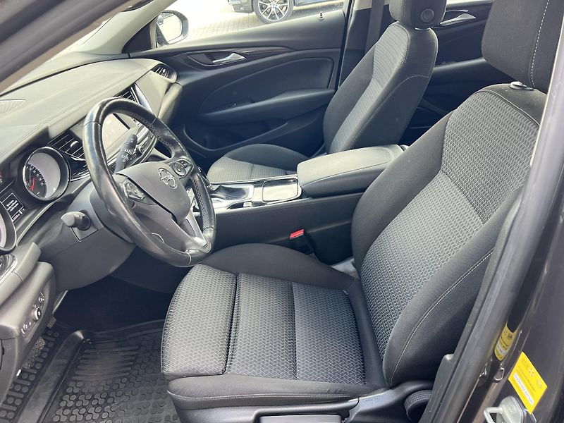 Opel Insignia (2021) 2.0CDTi 128kW GRAND SPORT aut. - fotka 10 z 33