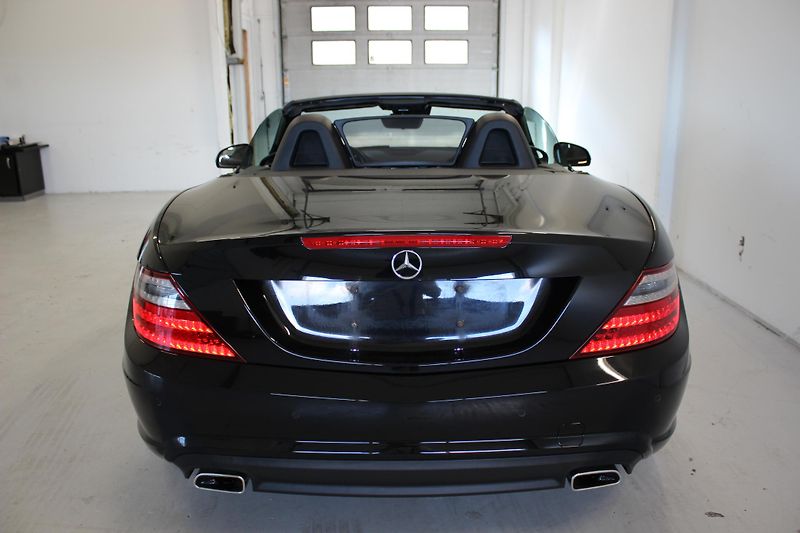Mercedes-Benz SLK (2015) SLK350 3,5 AUTOMAT - fotka 32 z 37