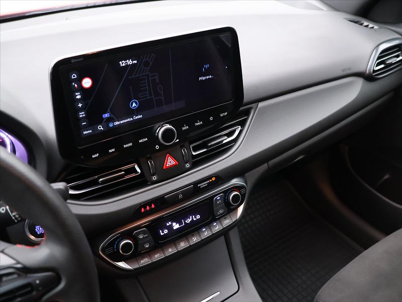 Hyundai i30 1,5 T-GDI 117kW N-Line Premium - fotka 21 z 34