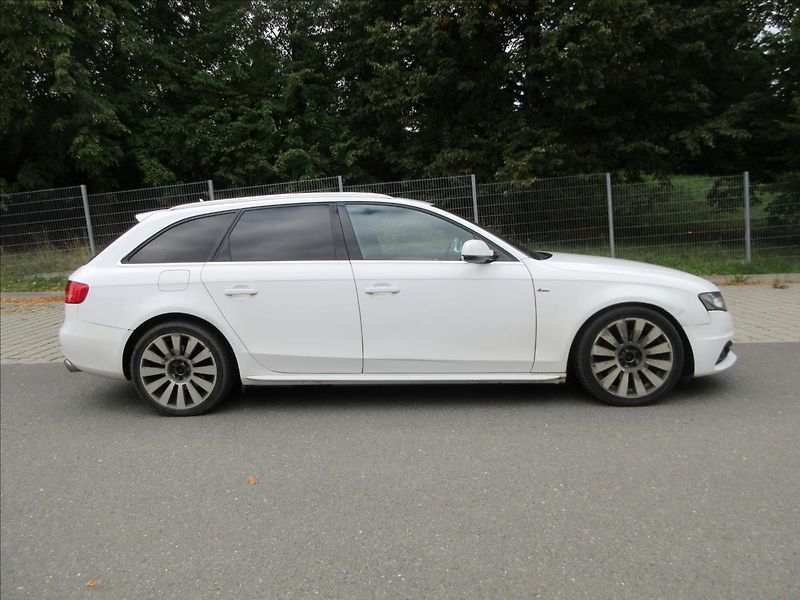 Audi A4 2,0 TFSi 155Kw S-Line, 4x4, VA - fotka 10 z 23