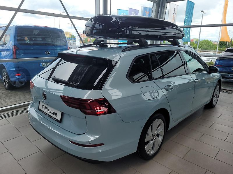 Volkswagen Golf Variant (2026) People 1,5 TSI  - fotka 3 z 8