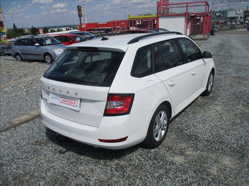 Škoda Fabia 1,0 TSI, servis,DPH,1.maj,CZ, - fotka 8 z 29