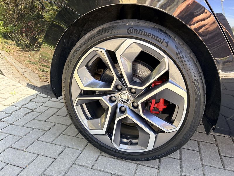 Škoda Octavia RS 180KW MATRIX CANTON HUD - fotka 9 z 54