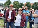 Tradiční sraz veteránů a youngtimerů na louku do Křenovic u Bernartic na Písecku v sobotu 12. července přilákal desítky veteránských nadšenců.