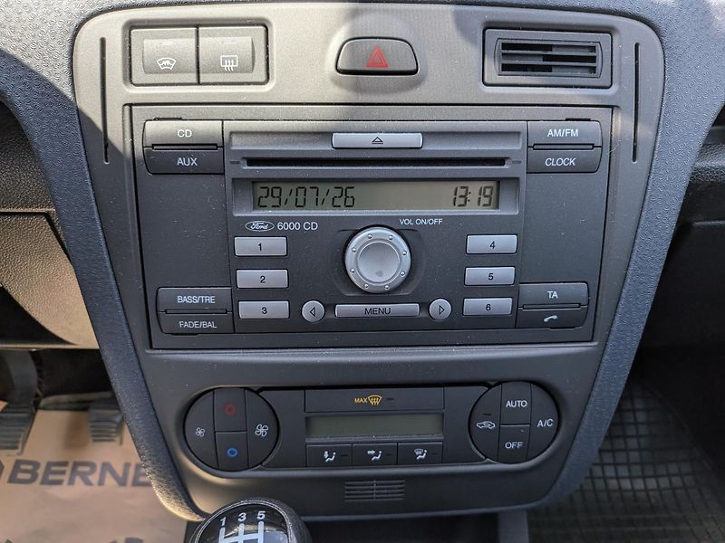 Ford Fusion 1,4 59kW,KLIMA,TAŽNÉ ZAŘÍZENÍ - fotka 17 z 21