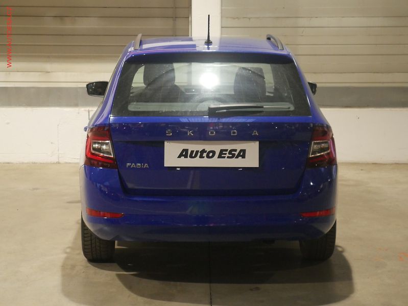 Škoda Fabia (2021) 1.0 TSi, 2.maj,ČR, Style, LED - fotka 5 z 17