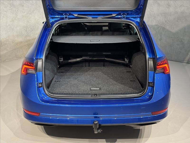 Škoda Octavia 2,0 TDi  DSG Tour Virtual Matr - fotka 12 z 45