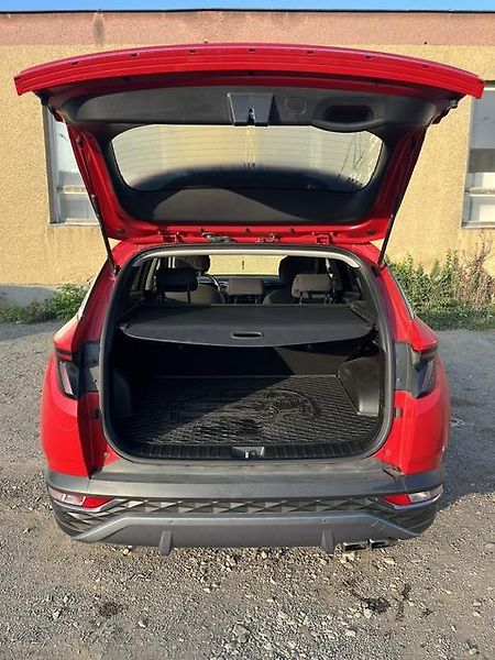 Hyundai Tucson (2022) 1.6 T-GDI/AT/1M.ČR/NAVI/ZÁRUKA - fotka 11 z 36