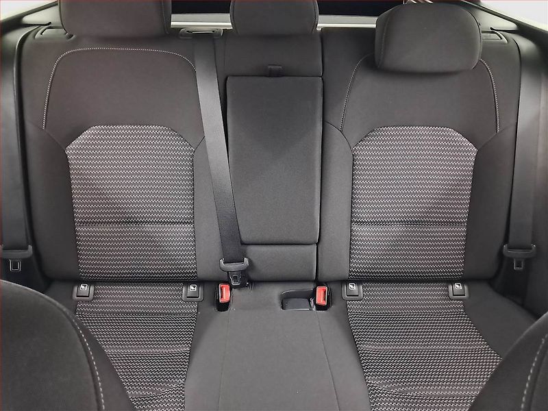 Kia Ceed (2025) Top 1.5 T-GDI - fotka 10 z 20