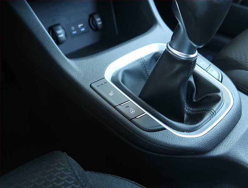 Hyundai i30 (2018) 1.4 CVVT, Serv.kniha, Tempomat - fotka 17 z 18