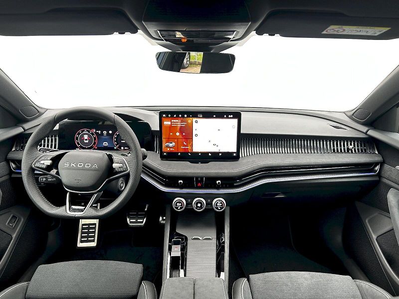 Škoda Superb (2025) 2.0 TSI 150kW DSG Sportline - fotka 5 z 35