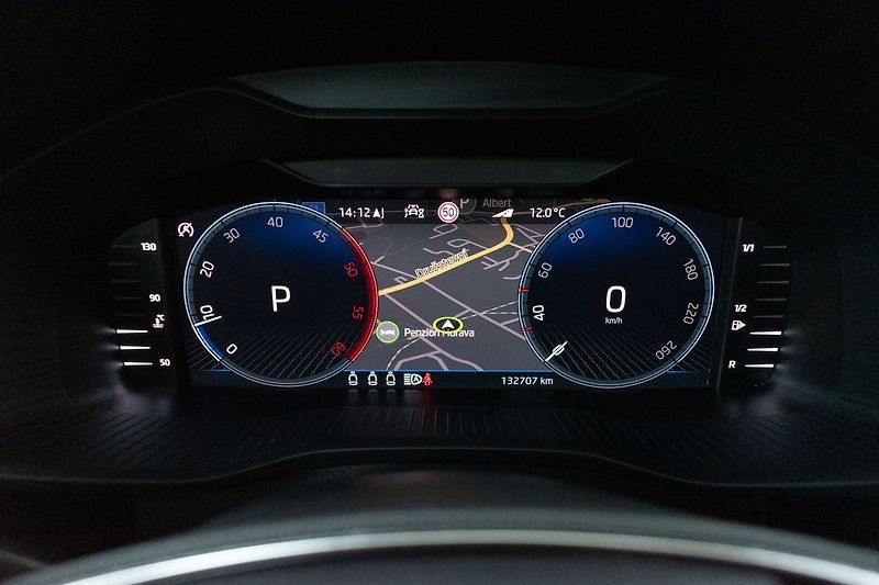 Škoda Kodiaq 2.0TDI 4x4*L&K*TAŽNÉ*DPH*ČR 1M - fotka 24 z 52