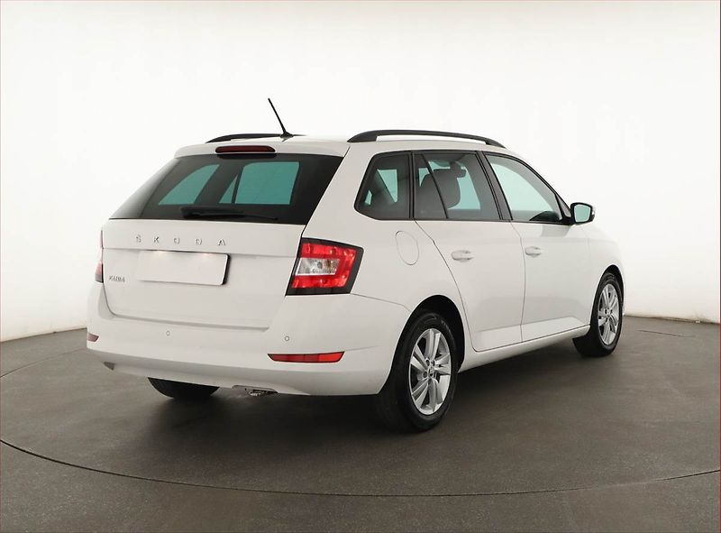 Škoda Fabia (2023) Ambition 1.0 TSI, ČR,1.maj - fotka 5 z 18