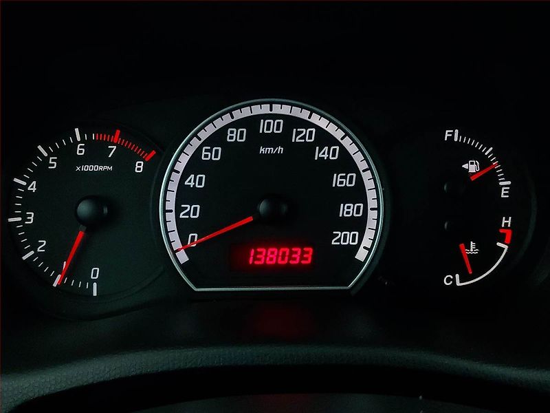Suzuki Swift (2010) 1.3, Serv.kniha, po STK - fotka 11 z 16