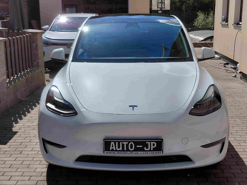 Tesla Model Y AWD Long Range  ACC  LED  NAVI - fotka 7 z 10