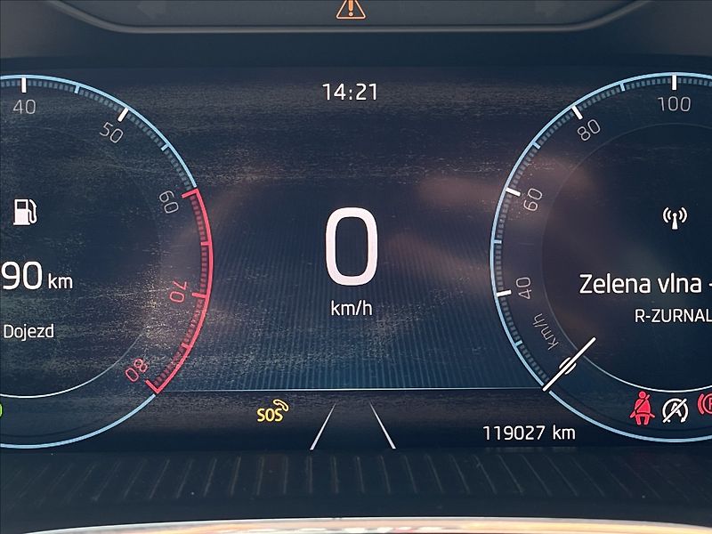 Škoda Octavia 1,5 TSI DSG Ambition Plus - fotka 10 z 23