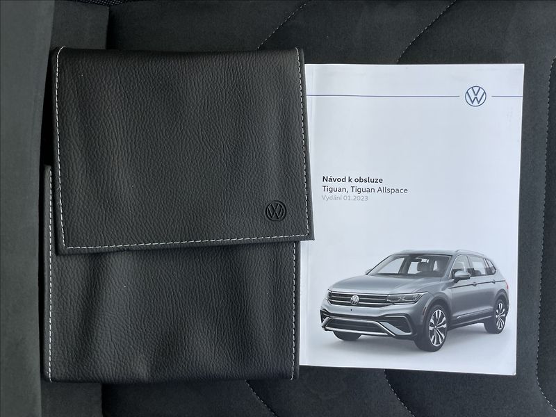 Volkswagen Tiguan Allspace 1,5 TSI DSG Elegance NAVI+ACC - fotka 18 z 22