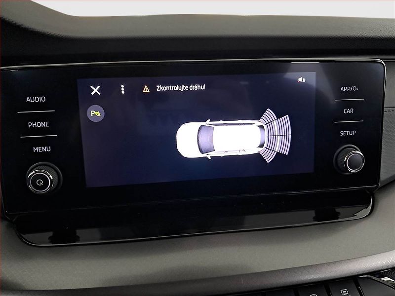 Škoda Octavia (2021) 2.0 TDI, Tempomat - fotka 17 z 20
