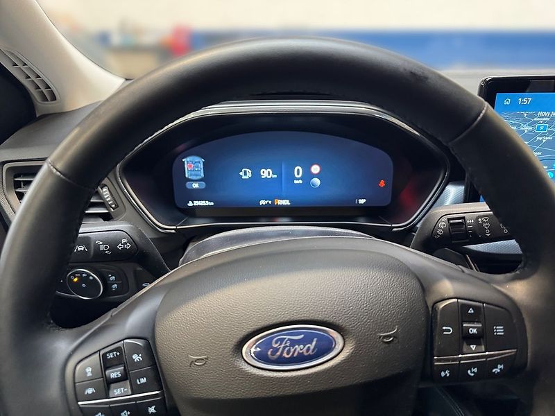 Ford Focus AUT. ACTIVE TOP VÝBAVA CZ ZÁRU - fotka 8 z 20