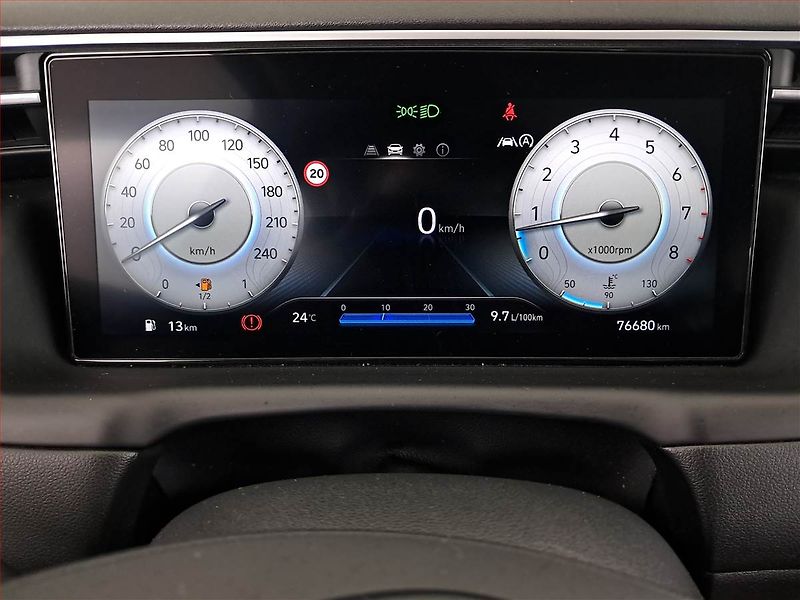 Hyundai Tucson (2021) 1.6 T-GDI - fotka 11 z 19