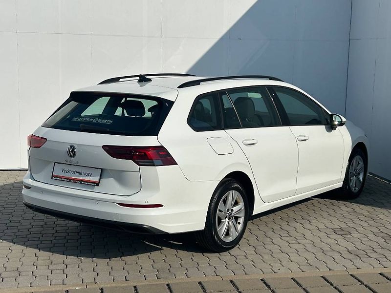 Volkswagen Golf Life 6G 1,5TSi - fotka 2 z 24