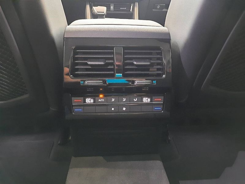 Volkswagen Touareg (2025) 3.0 TDI 4Motion (170kW/231k) T - fotka 23 z 31