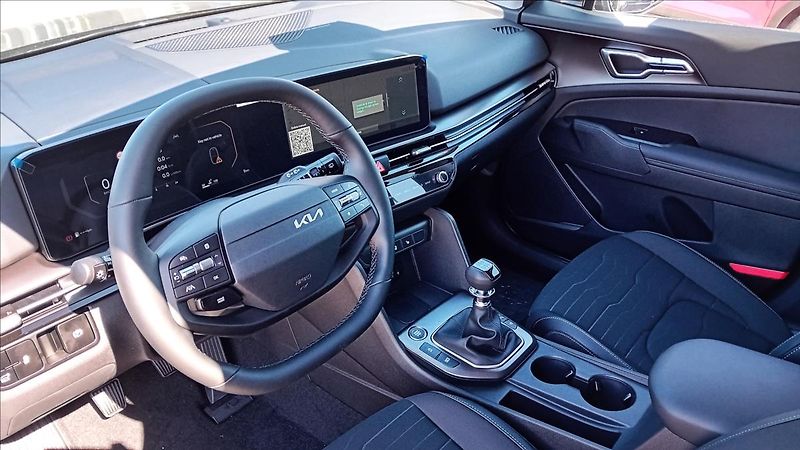 Kia Sportage 1,6 T-GDi 4x2 TOP - fotka 8 z 13