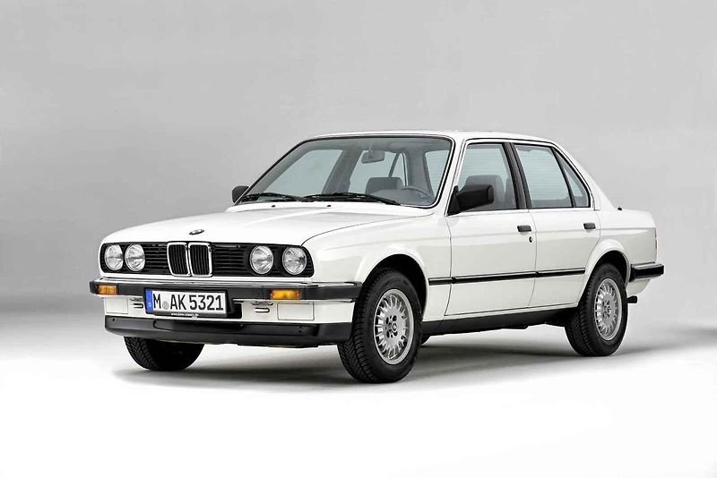 BMW E36 - karosářské varianty kabrio, kupé a sedan