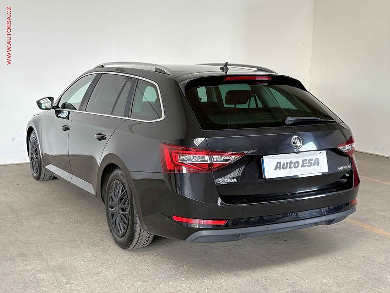 Škoda Superb (2018) 2.0 TDi, Style - fotka 6 z 18