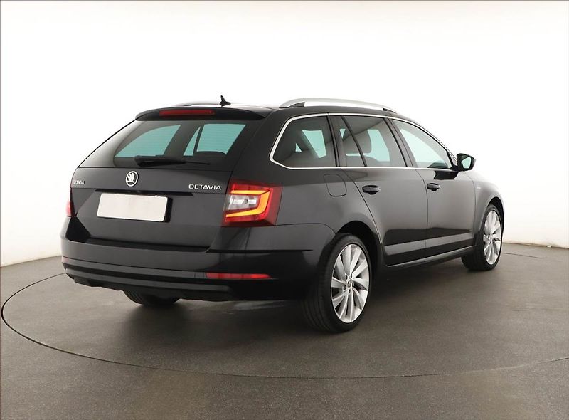 Škoda Octavia (2017) Laurin&Klement 2.0 TDI, Kůže - fotka 5 z 20
