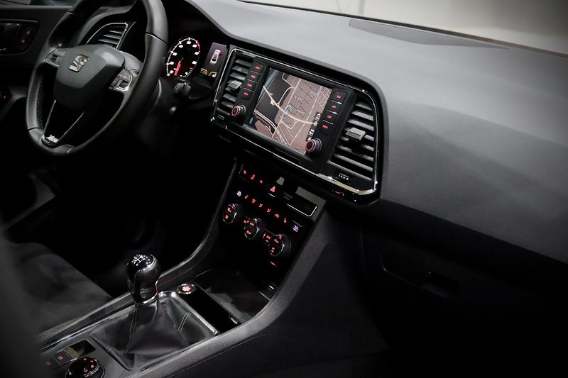 Seat Ateca 1.4 TSI 110 kW Xcellence - fotka 14 z 45