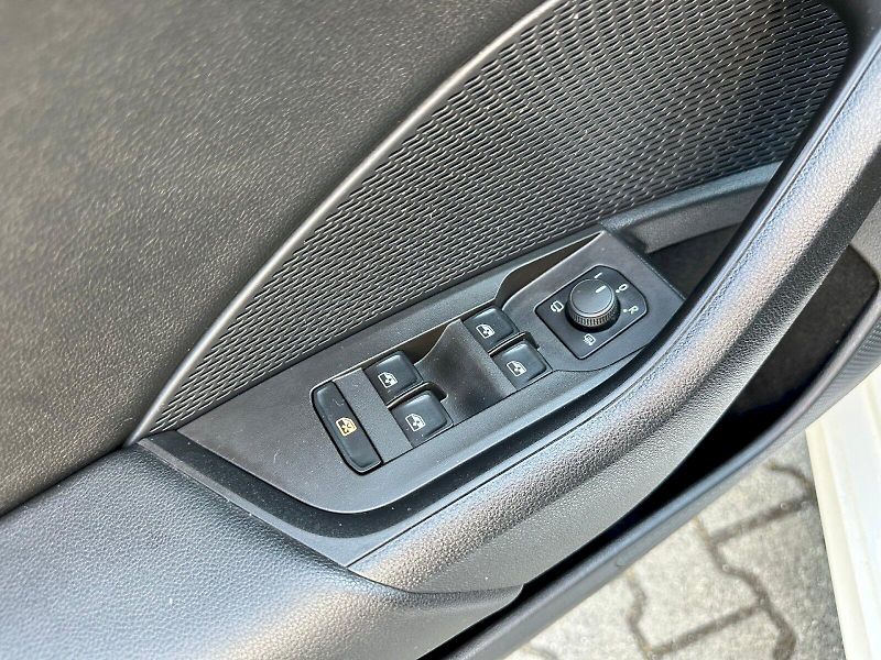 Škoda Octavia (2022) 2.0 TDI 110kW DSG Style Combi - fotka 8 z 25