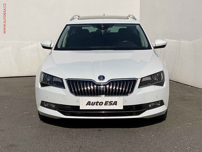 Škoda Superb (2016) 2.0 TSi 4x4, Style, DSG - fotka 2 z 20
