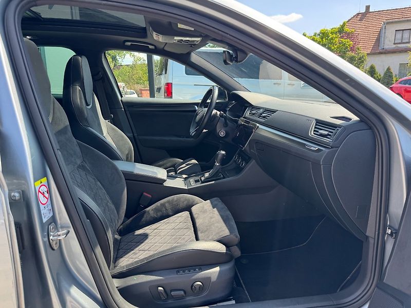 Škoda Superb (2021) Sportline 2.0 TSI DSG 4x4 - fotka 31 z 40